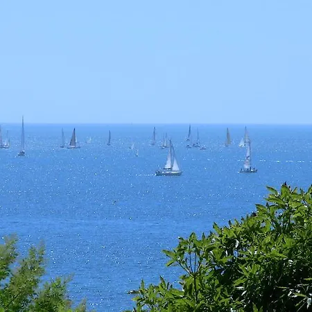 Unika Lisbon Coast *